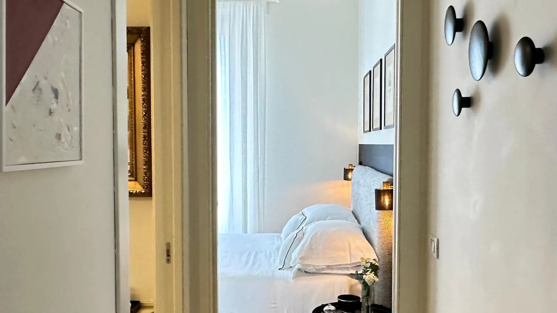 Lily Pads -Elegant Apartment- In The City Center Milán