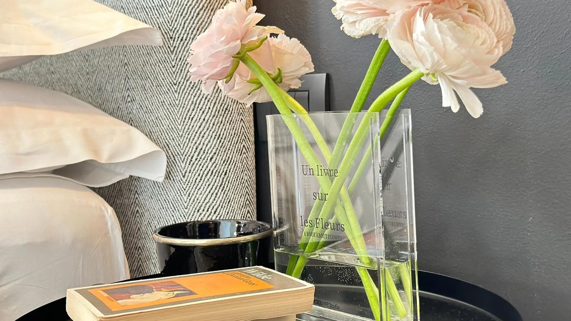 Lily Pads -Elegant Apartment- In The City Center Μιλάνο Διαμέρισμα