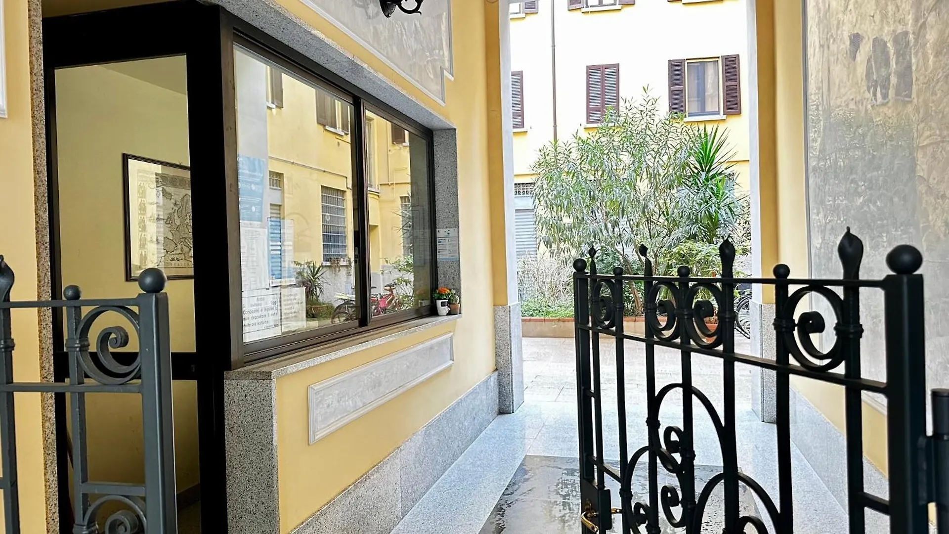 Διαμέρισμα Lily Pads -Elegant Apartment- In The City Center Μιλάνο Ιταλία